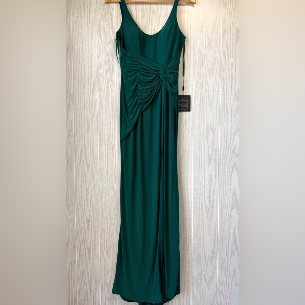 Ieena for Mac Duggal Emerald Ruched Column Gown